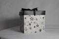 caja de regalo de estrella negras