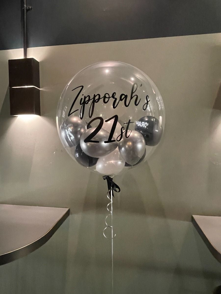 Globo burbuja con globos y vinilo