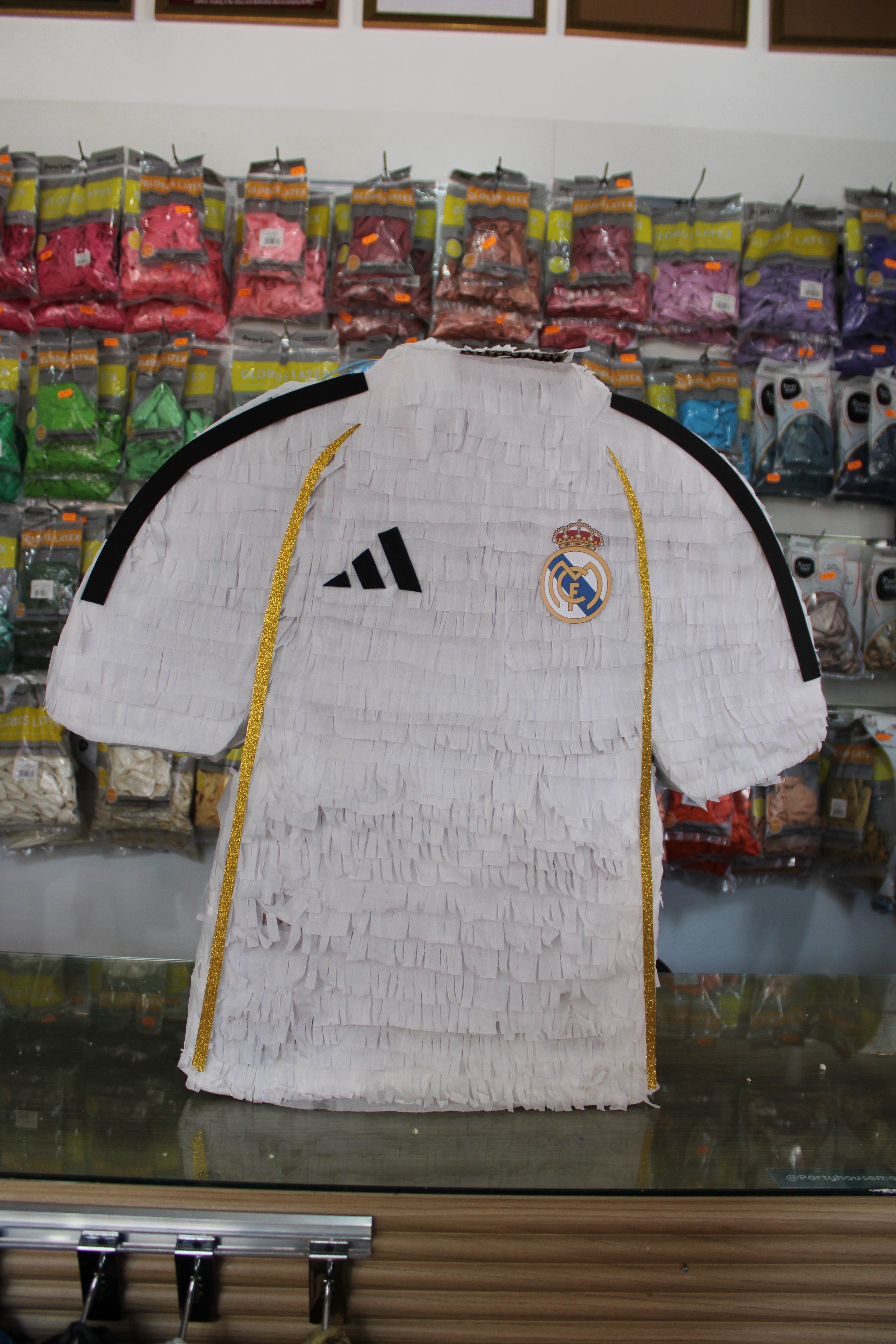 PInata Real Madrid por en cargo